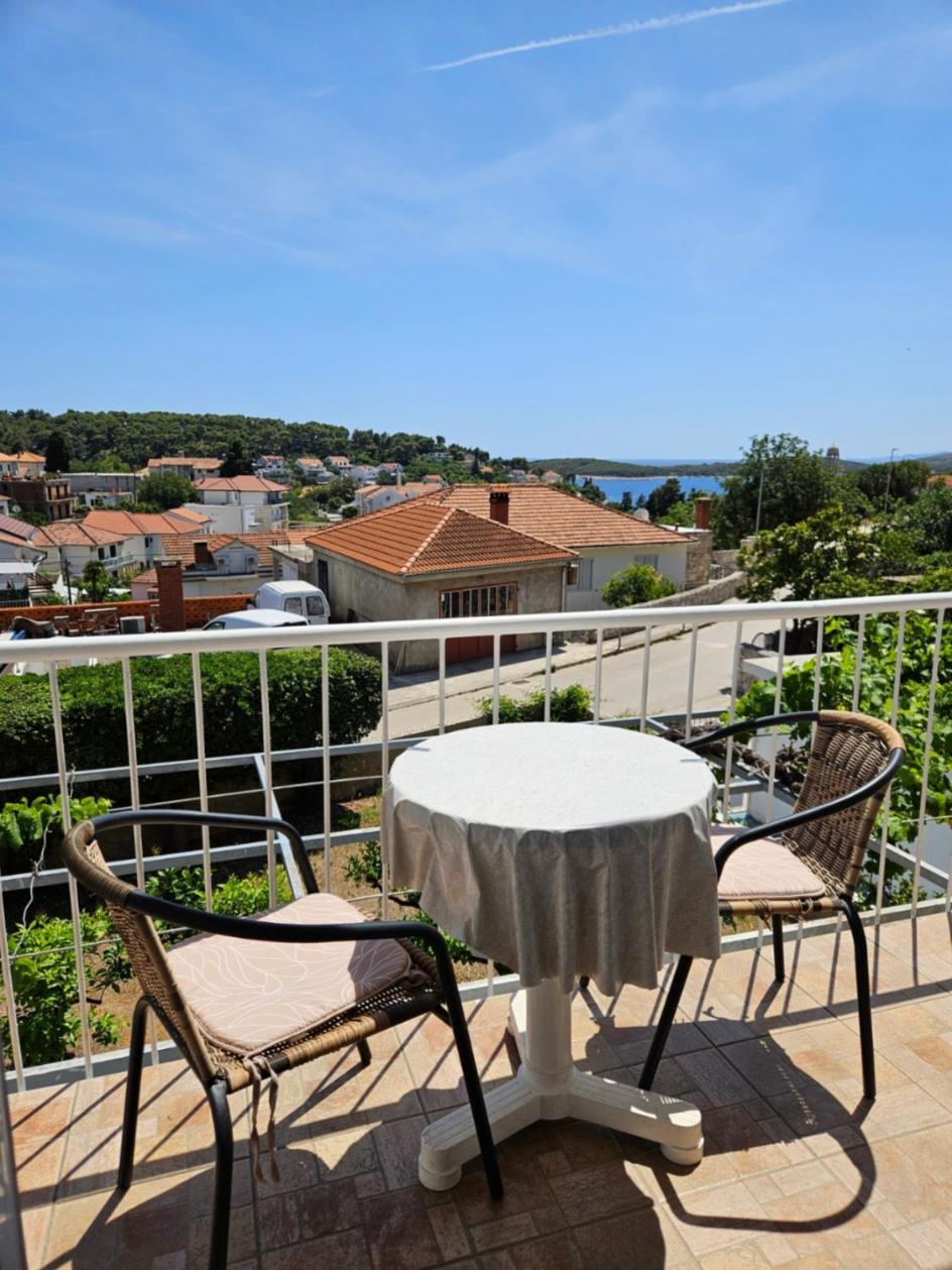 Luka'S Lodge Guesthouse & Hostel Hvar Town Eksteriør billede